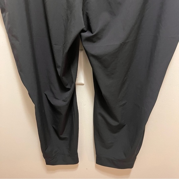 Eddie Bauer Black Lightweight Nylon Joggers Size XL - Picture 7 of 11